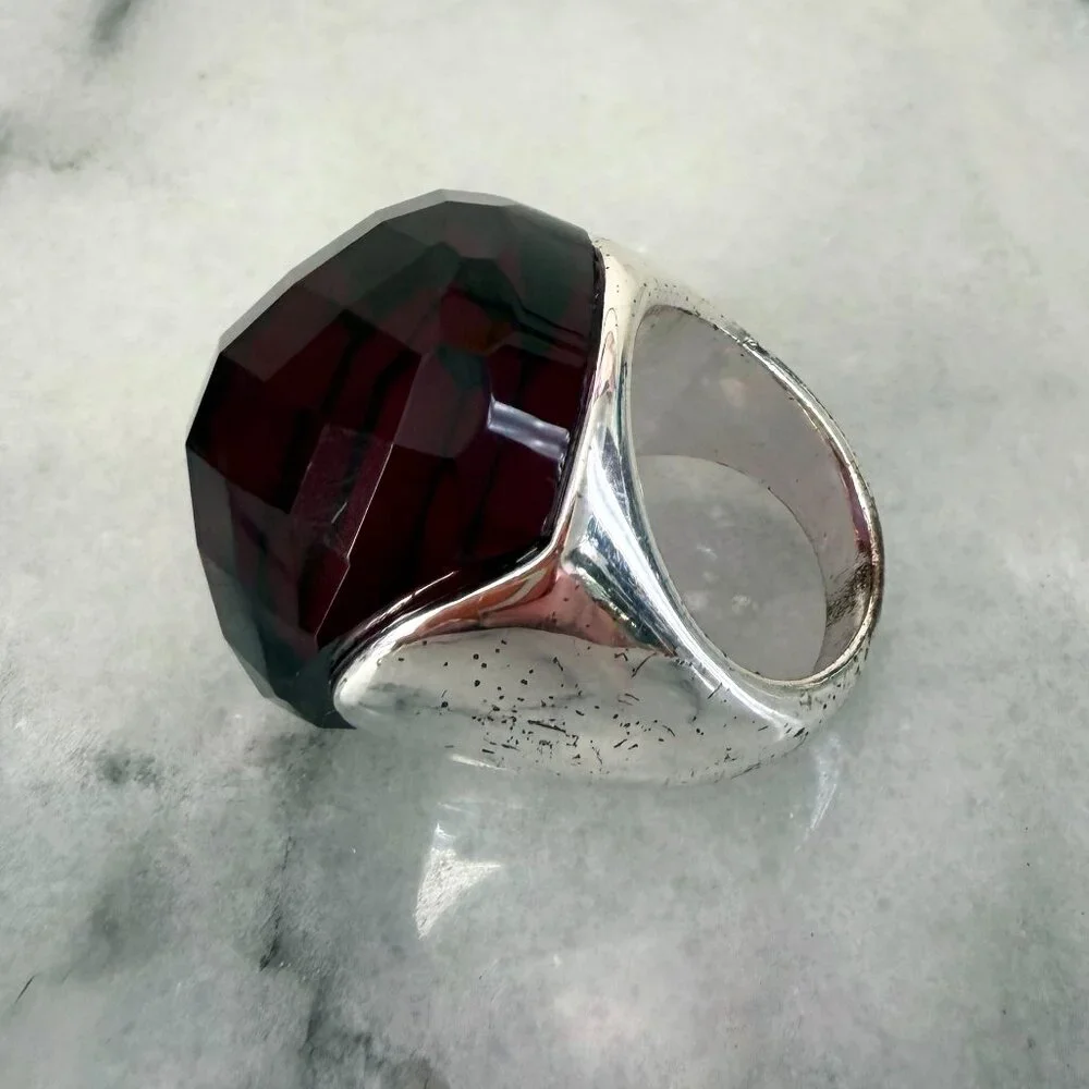 Huge Red / Deep Fuchsia Fun Statement Cocktail ring - 5.25 - Picture 12 of 16